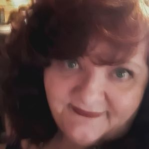 Meet your Posher, Vicky